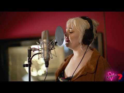 Bella Taylor Smith sings Grand Finalist Original - Higher