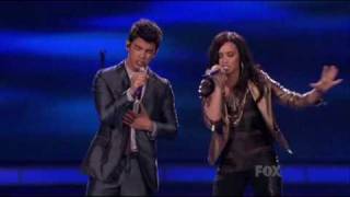 Joe Jonas &amp; Demi Lovato performing &#39;Make a Wave&#39; on American Idol 03/24/10