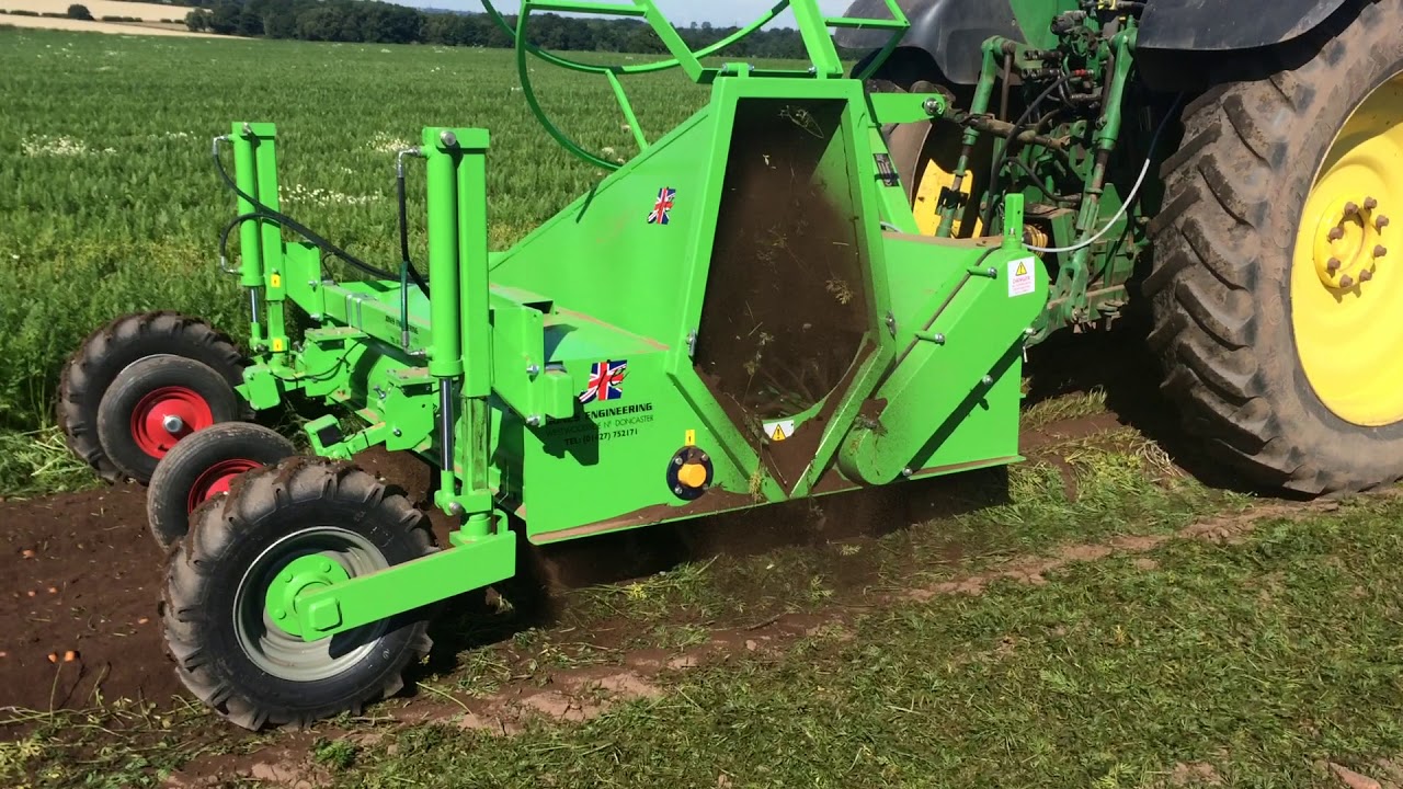 Jones Engineering gumiujjas szárzúzó – Hatékony lombeltávolító gép zöldségtermesztéshez