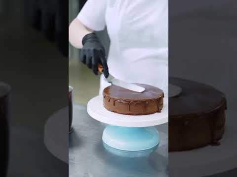 Baking cake in suaad bakrey.    Mubasheir Rafique