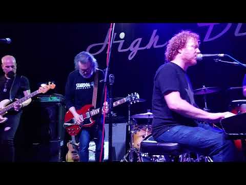 Stong Suit performs "The Day Brings" by Shawn Smith (Brad) 4-19-19