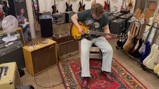 Video thumbnail for 1960 Gibson GA-40 Les Paul 15-Watt 1x12" amplifier + 2008 Gibson ES-335 by Oscar Guitars