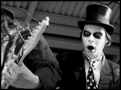 Kuolleet intiaanit - Kuka puhuu suullani?