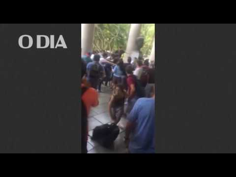 Debate sobre possível ocupação na PUC é marcado por tumulto