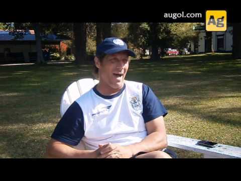 Augol - Pedro Troglio y su gesto en el clásico ante Estudiantes