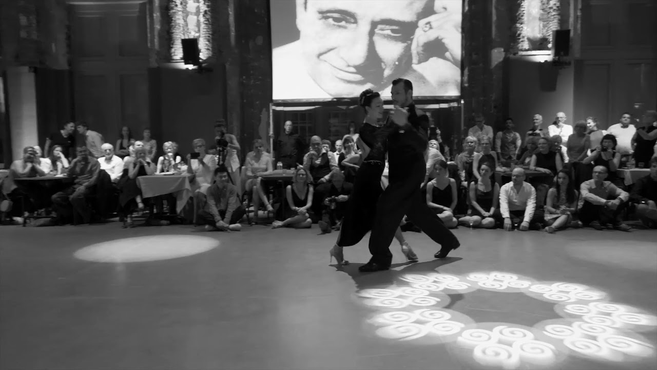 Anibal Lautaro y Valeria Maside bailan tango vals en el Festival de Tango de Amberes 2018