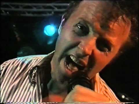 De Raggende Manne 'Het rijdt niet' in Leidsekade Live 1992 KRO