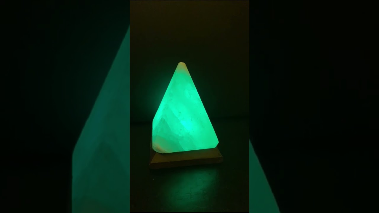 Watch Lampe De Sel Blanc Now Lampe en sel de l'Himalaya qui change de couleur