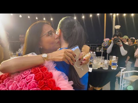 #bimatshowbiz #bimatvbiz #chuyenhautruong
Đăng kí kênh MIỄN PHÍ để nhận thông báo khi có video mới bạn nhé: http://popsww.com/BimatVbiz
Bí Mật Vbiz - Kênh Youtube tổng...