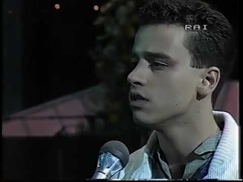 EROS RAMAZZOTTI - Una Storia Importante (Sanremo, 08.02.1985)