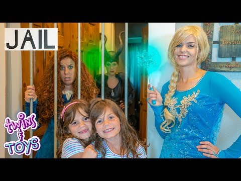 Frozen Elsa sends Princess Merida TO JAIL!! Maleficent learns about Forgiveness