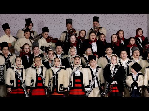 Noi în seara de Crăciun - Părintele Marcel Oprișan și Colindătorii din Bârsana