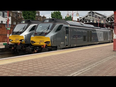 Chiltern Class 68s Nos.68010 and 68013 departing London Marylebone - 29/04/2022