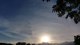 #夕陽 #移動的雲