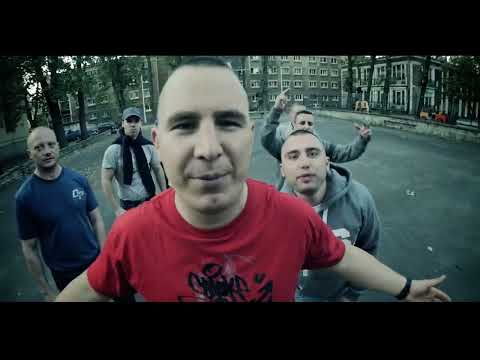 ŻYJEMY TU OD DZIECKA  BIT MAŁACH