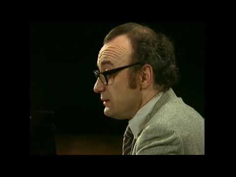 Schubert  Impromptu Op 142 No 2 D 935 A flat major Alfred Brendel