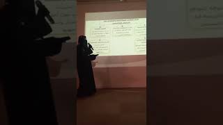 مقالة علمية بعنوان الاحتيال الالكتروني قدمتها كلا من :الطالبة ايناس ميلود منصور, والطالبة نورة سالم قراش  في المعرض الالكتروني الخامس للقسم، بإشراف الأستاذة امل امحمد الصويعي