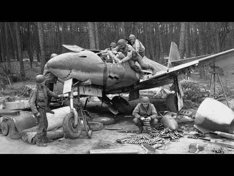 U.S Engineers Examined a Captured Me 262 Jet... Then Realized Why the Allies Were Terrified
