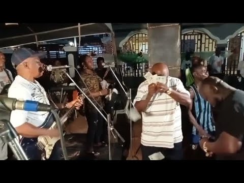 Dombraye Aghama live@ Oben Community