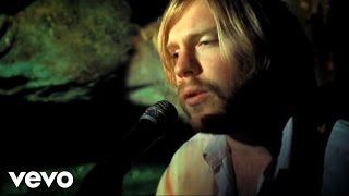 Broken Records - A Darkness Rises Up