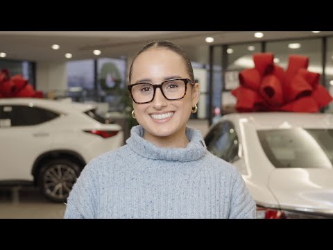 Internet Sales Manager  Alina Fernandez