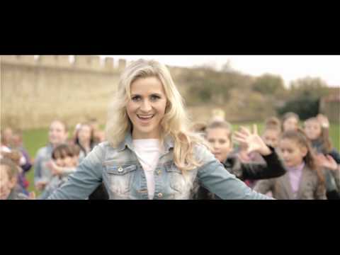 VÍLA ELLA feat. MC Erik - ŽI SVOJ SEN (official)