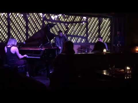 Kelly Green performing "Long Ago (and Far Away) with Johnny O'Neal's trio, Live at Ginny's Supper C