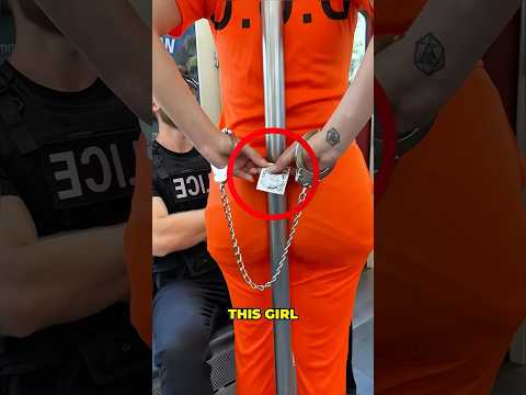 This Girl Open The Handcuffs With A Balloon