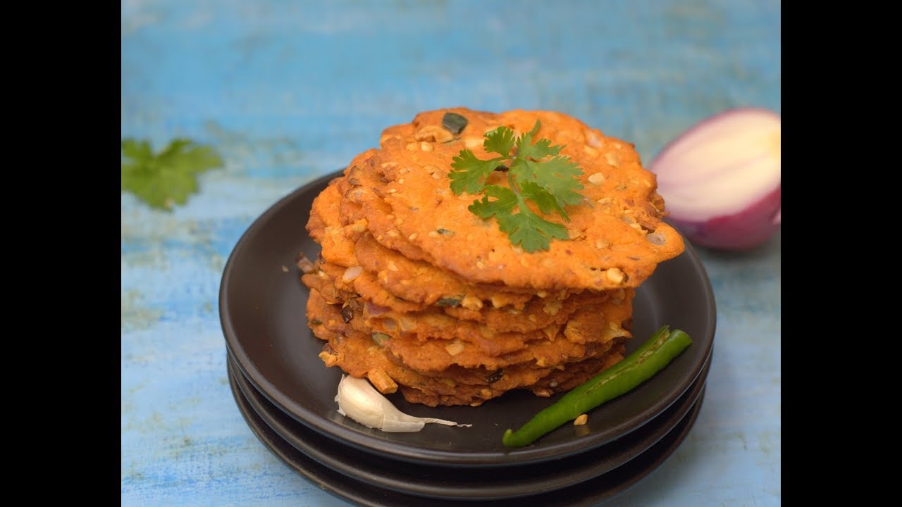 Baked Nippattu/Savory Onion Crackers|Eggless Baking|Cakes And More|