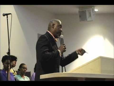 Dr. F. Bruce Williams preaching