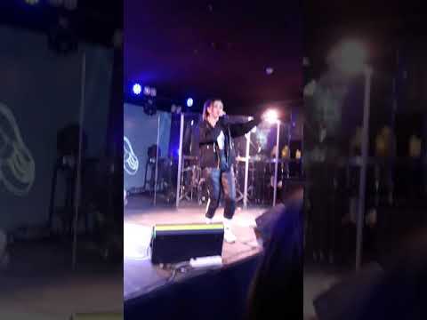 Elvira T - антигерой