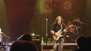 Procol Harum - Holding On