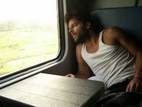 Video thumbnail for Entre El Amor Y Los Halagos