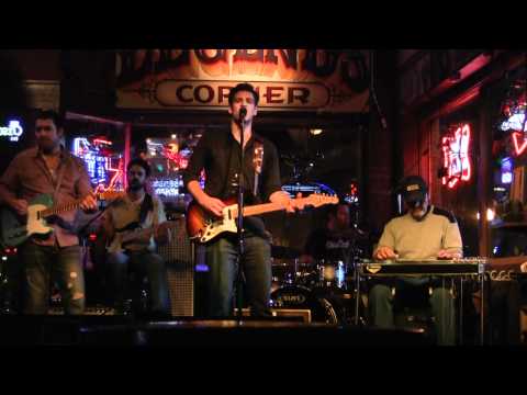 Peterson Tuners at Legends Bar in Nashville - Mike Seals
