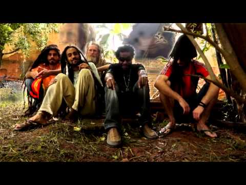UKIEMANA feat. FATSTRING (Jamaica) - Ligados pela Música / I Love my Music