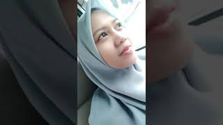 Download lagu lipsing cewek cantik mp3