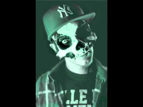 Vestito Di Spine By Salmo Samples Covers And Remixes Whosampled