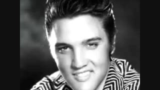Here comes Santa Claus right down Santa Claus Lane   Elvis Presley