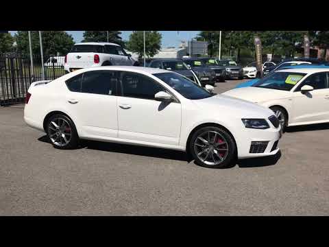 SKODA Octavia 2.0 TDI CR DPF vRS 5dr in white
