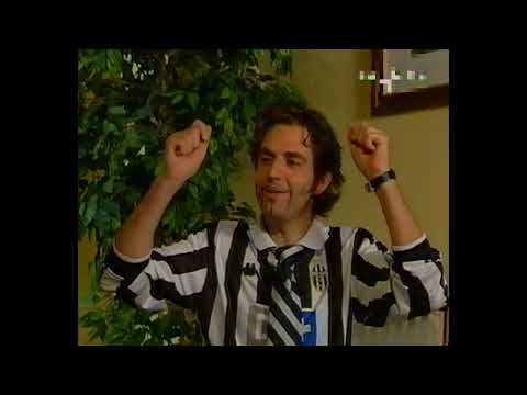 Neri Marcorè imita Del Piero e Moggi (Superconvenscion 2001)