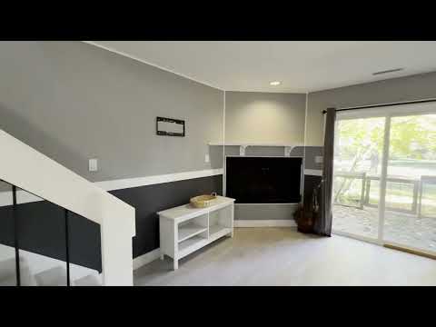Beautiful 2 Bedroom Beaverton Condo with Patio! property video