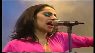 PJ Harvey Live Glastonbury &#39;95