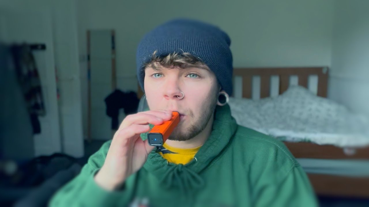 Watch video Elux Legend 0% Nic Review (White Peach Razz) Now Elux Legend 0% Nic Review (White Peach Razz)