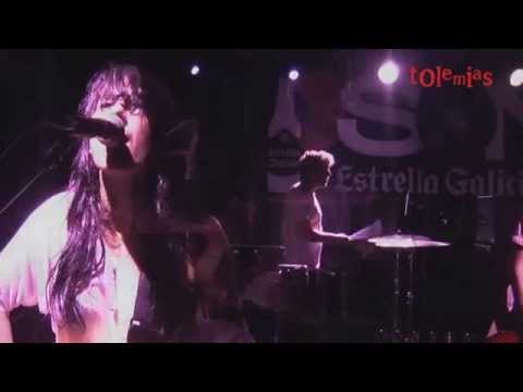 El Columpio Asesino - Diamantes (live, V de Valarés 2013)