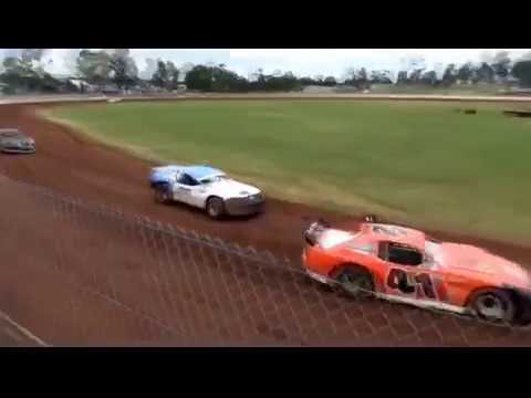 RSA Outlaw Sedans Qld   Heat 1   Lockyer Valley Speedway   16 5 2015