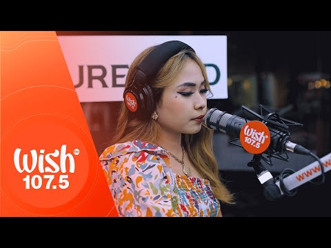 Alisah Bonaobra performs “Kahit Di Totoo” LIVE on Wish 107.5 Bus
