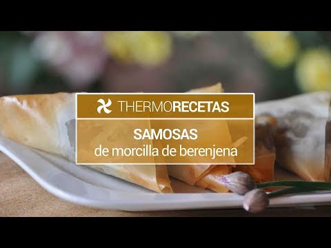 Samosas de morcilla de berenjena