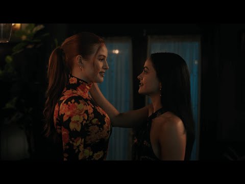 Veronica kisses Cheryl to save the world | Riverdale