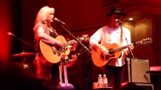 Emmylou Harris &amp; Rodney Crowell - Return Of The Grievous Angel Gram Parsons - live Hamburg 2013