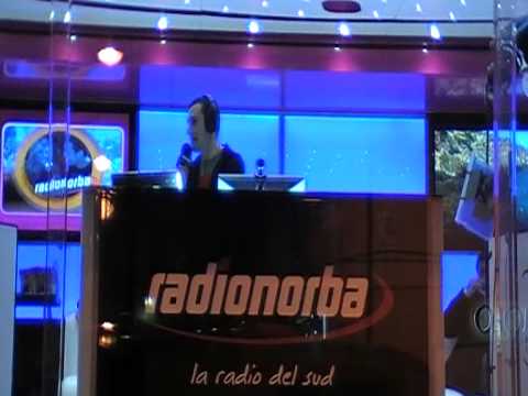 Radionorba,Radio 2 Rai,Radio Azzurra e Radio 105 al 60° Festival di Sanremo,16.2.2010.HQ-5